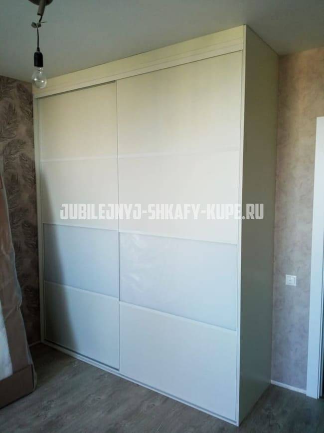 Встроенные шкафы-купе Юбилейный