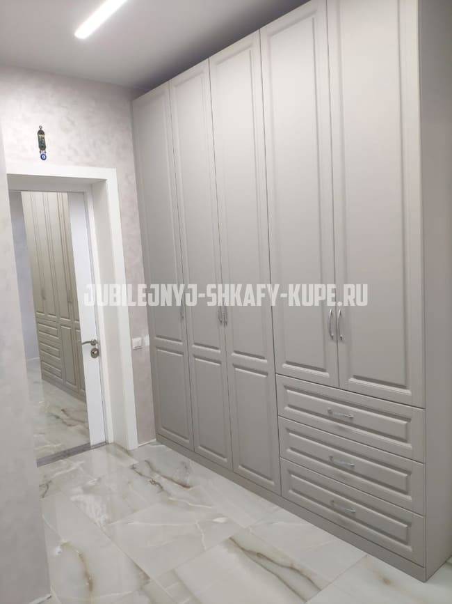 Распашные шкафы Юбилейный