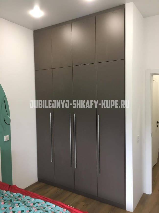 Шкафы в спальню Юбилейный