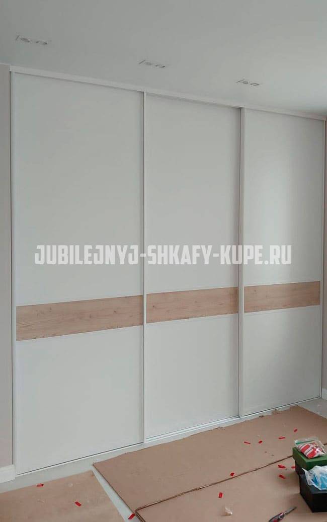 Шкафы в спальню Юбилейный